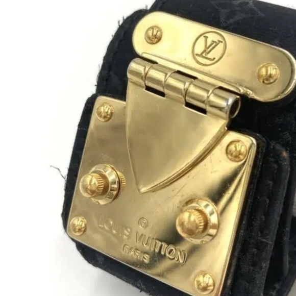 ๐ RARE LOUIS VUITTON CUFF BRACELET Black with Gold hardware..stunning!! ๐ค๐ค๐ค - Picture 2 of 9